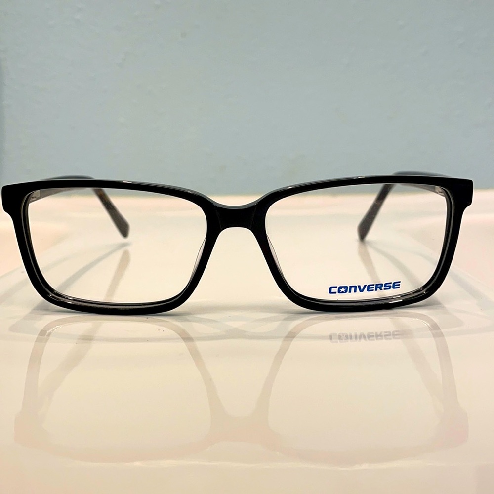 Classic black men’s Converse glasses